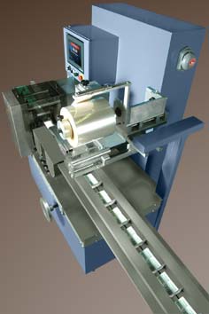 SOM-10N Servo Flow Wrap Machine